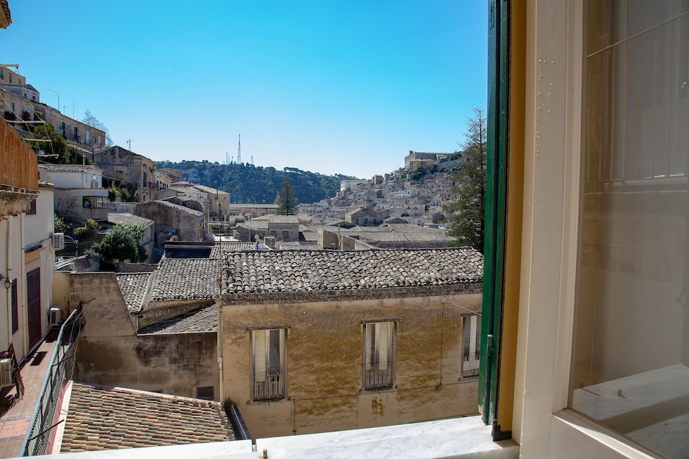 Modica Vacations - Casa Albergo Portale Pirrera - Property Image 50