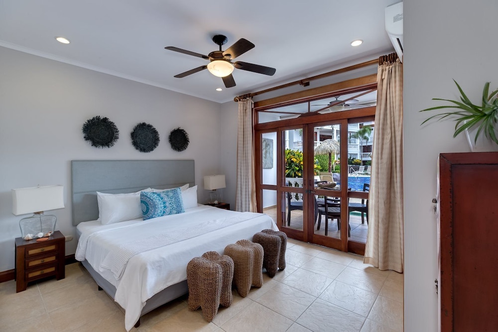 Ground Floor Unit in Beautiful Beachfront Complex view 2