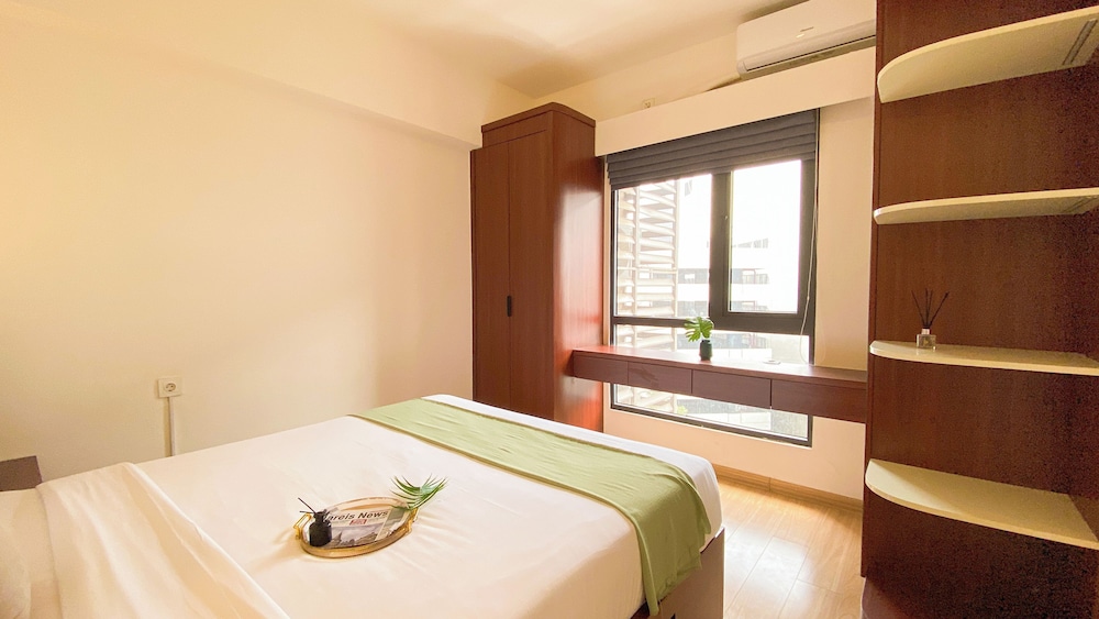 Comfort And Elegant 3Br Apartment Sky House Bsd