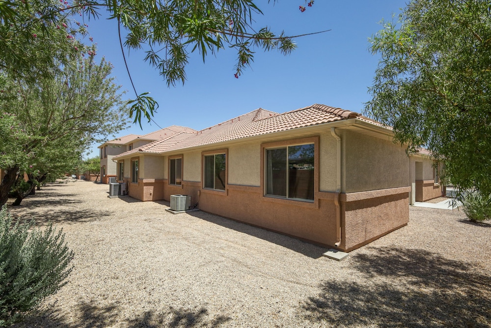 Welcoming Mesquite Condo w/ Pool Access! - Property Image 5
