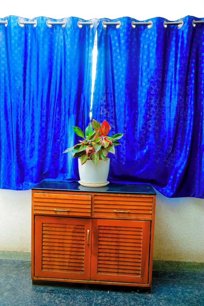 Hotel Breezeland - Erode Railway Station