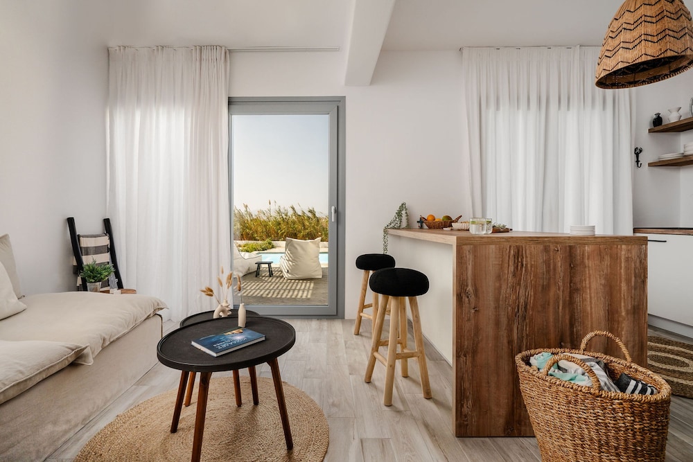 Maison Solea Plaka With 3 Bedrooms and 3 Bathrooms