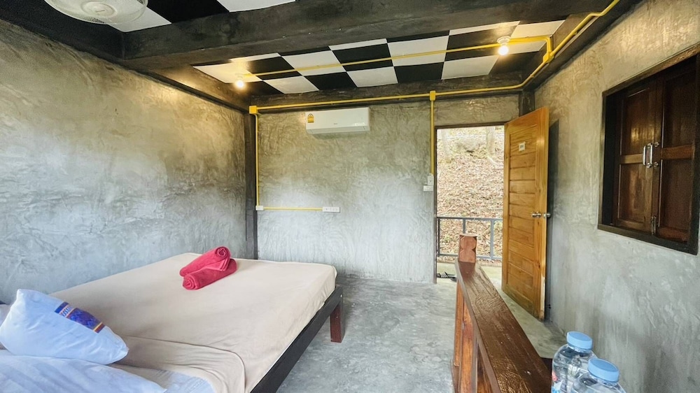 Bottle Beach 1 Resort