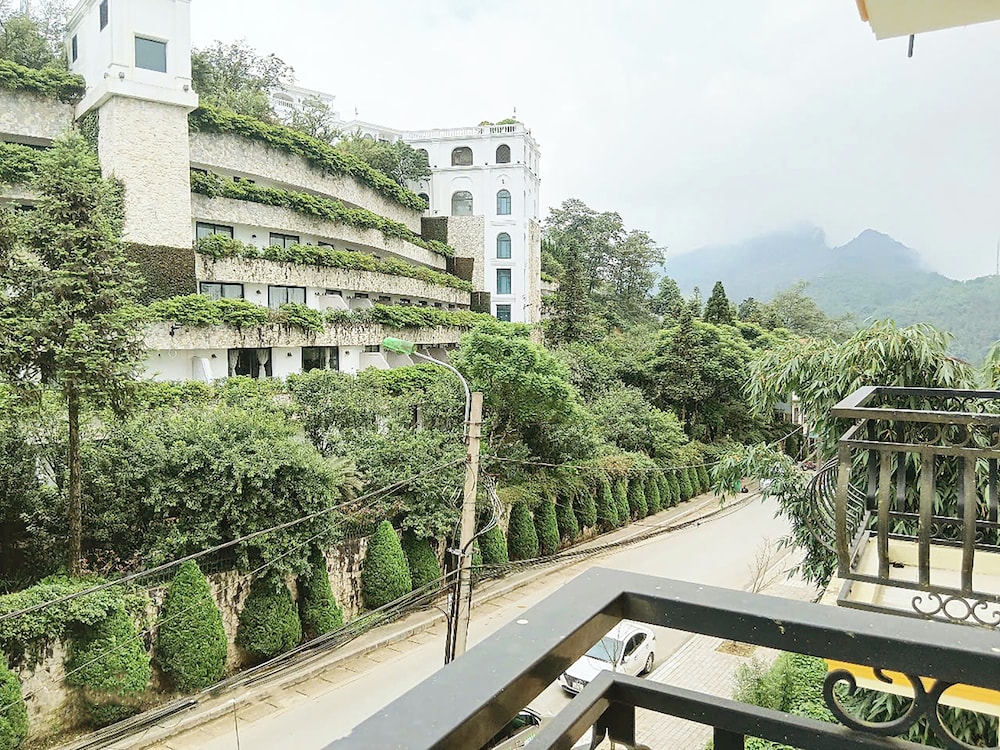 Sunshine View Sapa Hotel