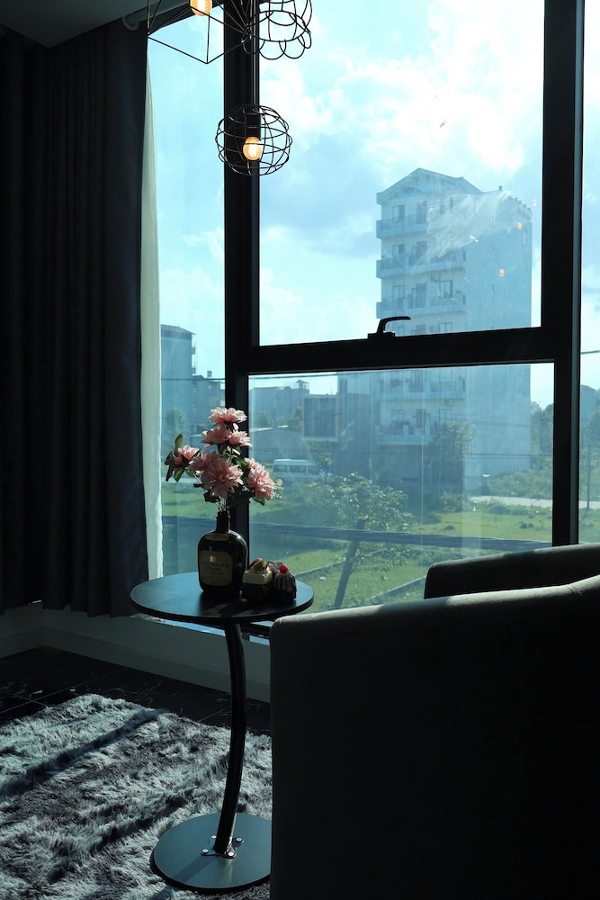 The Grand Diamond C Hotel