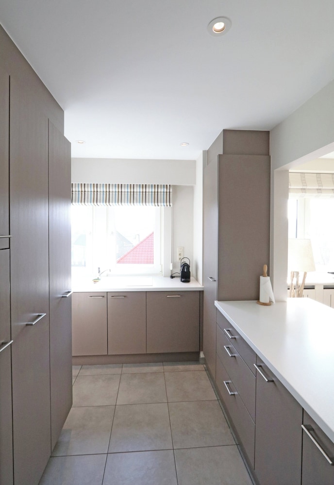 Apartment in Knokke Near Zeedijk Beach