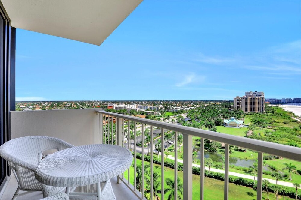 Sunny Beachfront Condo With Pool and Sw-facing Balcony