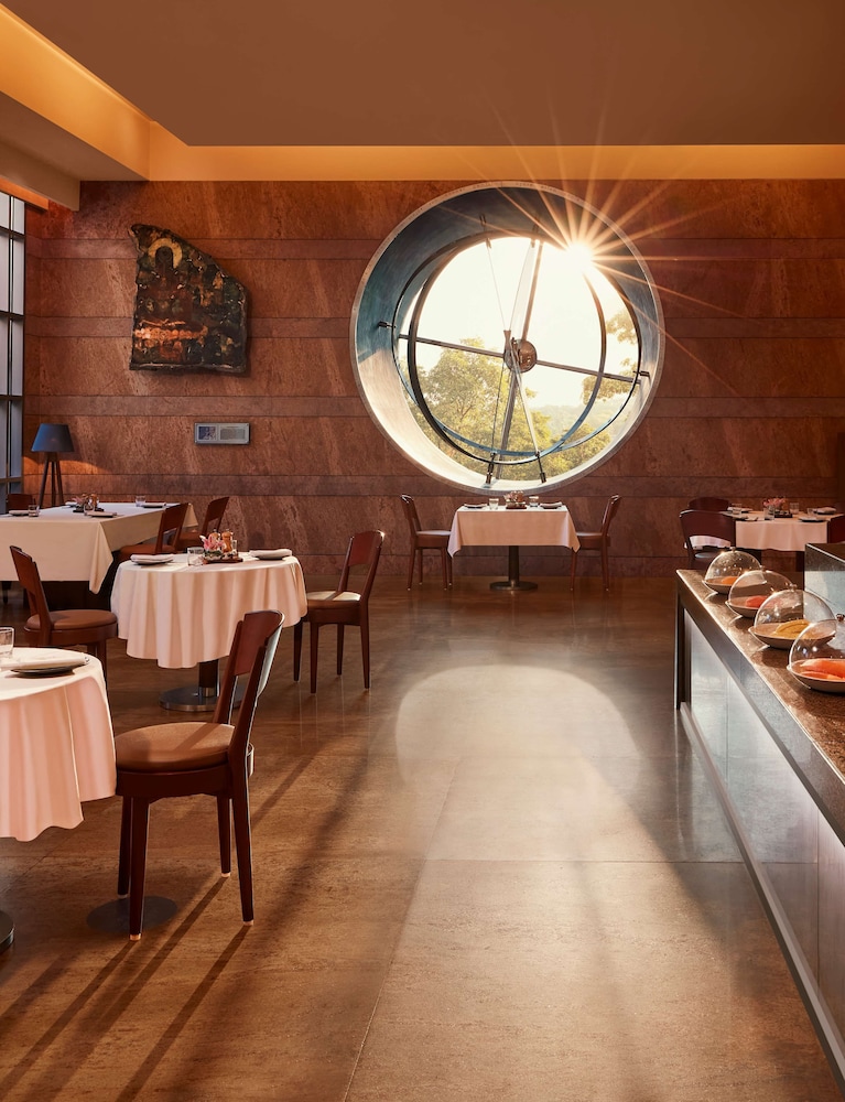 Mumbai Vacations - Grand Hyatt Mumbai Hotel and Serviced Apartments - Property Image 105