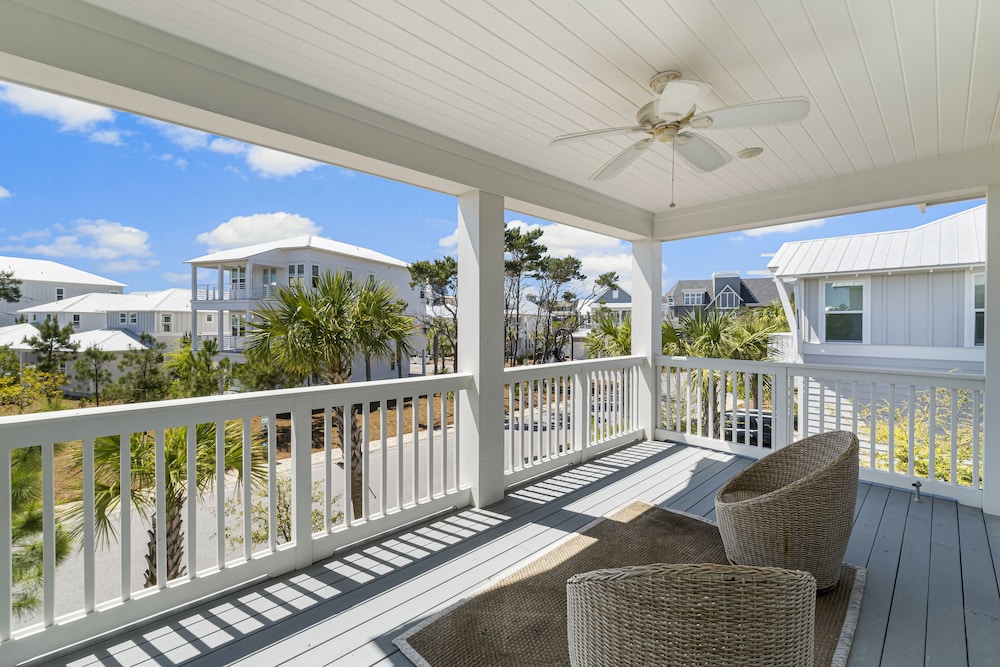 Prominence on 30A by Panhandle Getaways
