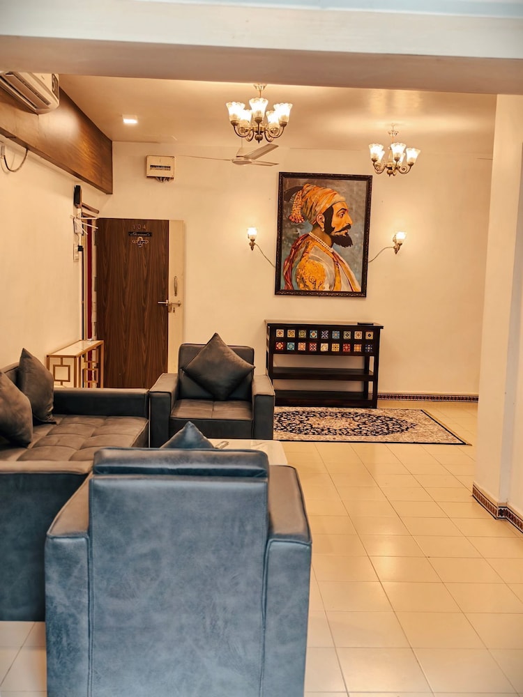 Osho Apartments