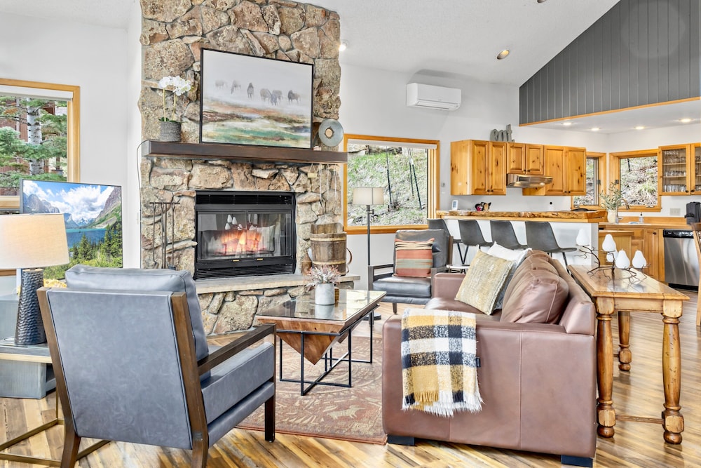 Montane Luxury Vacation Rental At Windcliff 3 Bedroom Home