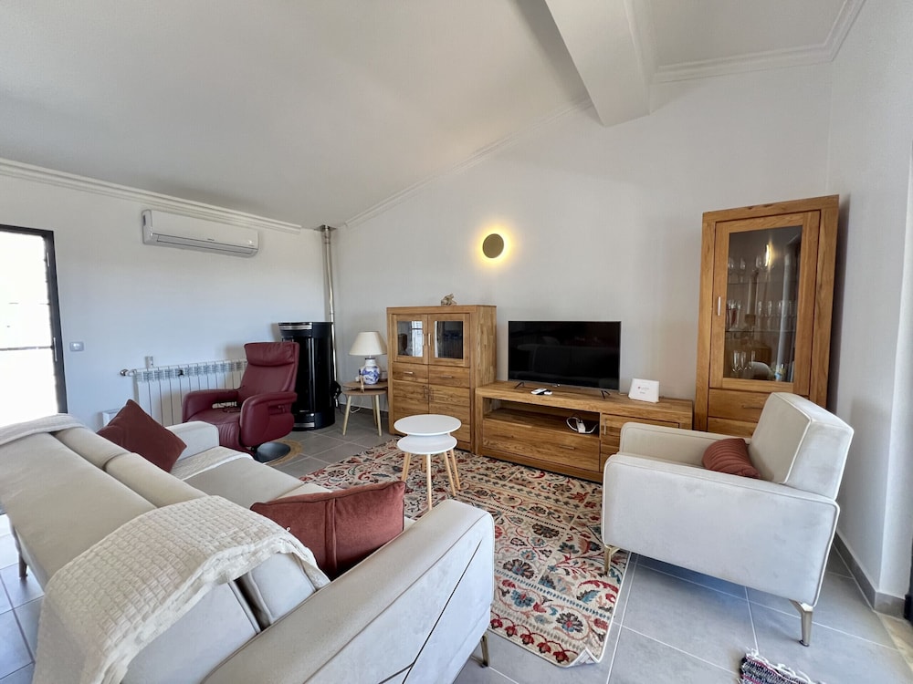 Algarve Premium Villa by Homing