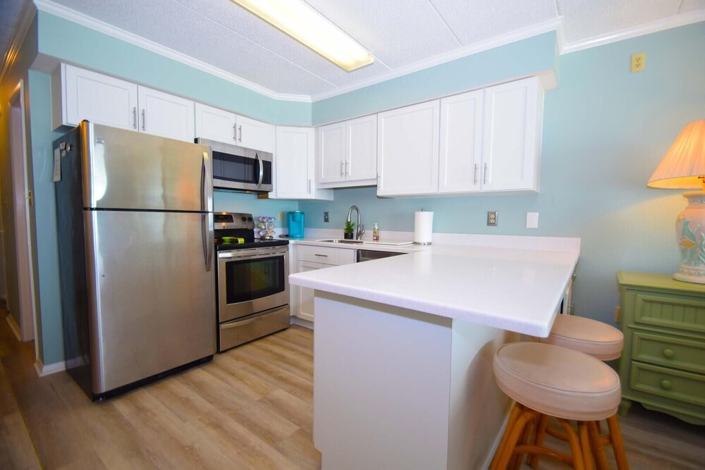 Salty Sands I 402 1 Bedroom Condo by RedAwning view 4