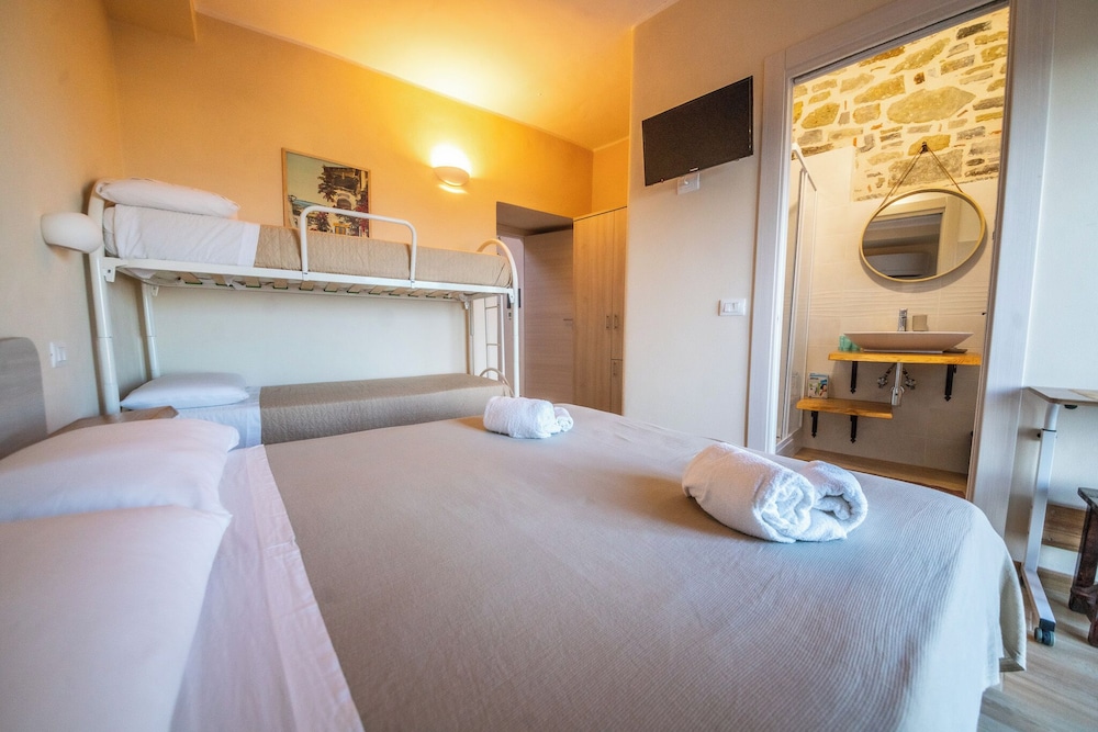 Camera in accogliente B&B ad Albidona