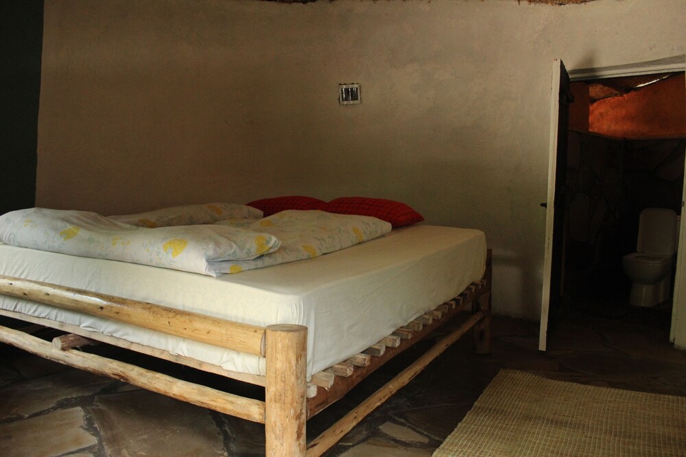 Red Rocks Rwanda - Campsite & Guesthouse view 4