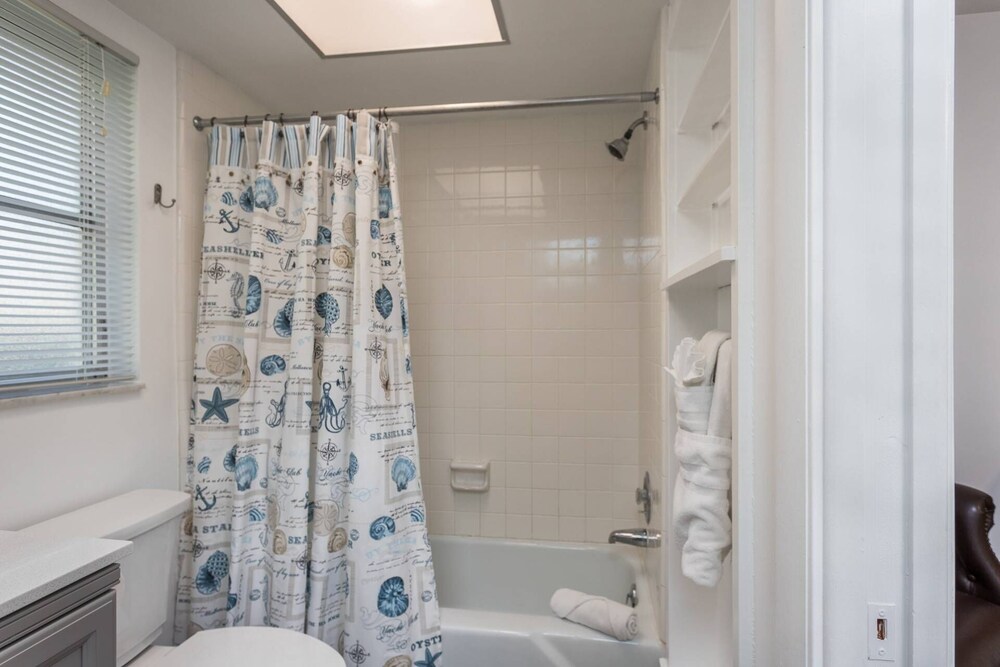 Vista Hermosa Casita Near the Beach - Property Image 42