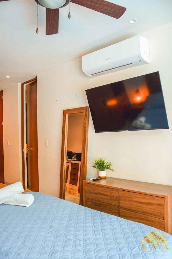 NHOA 203B Lux 1BR Condo in Aldea Zama