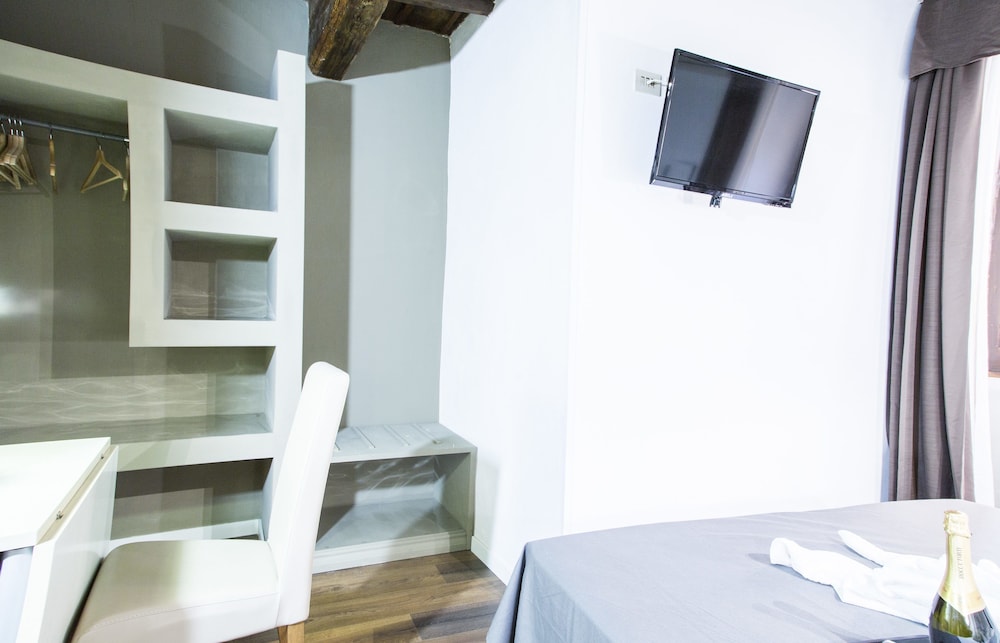 Do-Do Navona Suites
