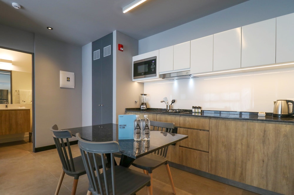 w Awesome 1BR w Lovely Deco in San Isidro
