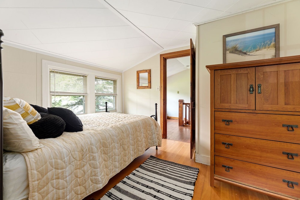 Sunset Retreat Private Family Home 843N