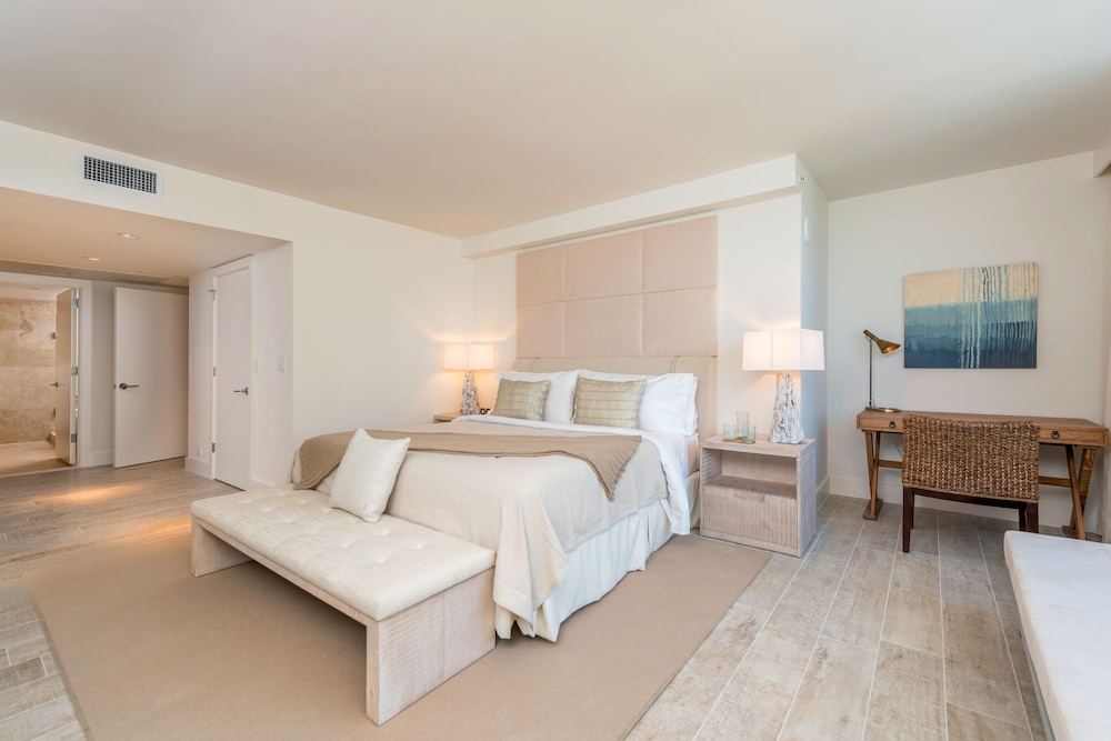 Luxury Vacation Rentals at 1 Hotel & Homes by LRMB