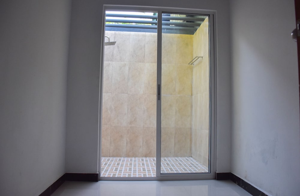 Equator HomeStay