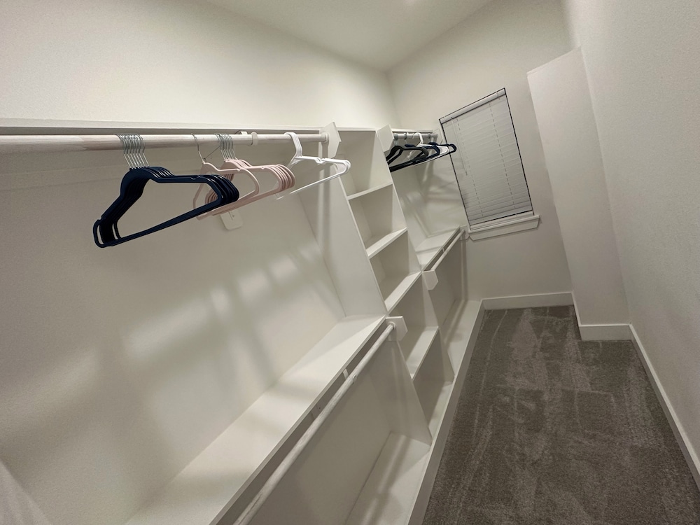 Luxury 3BR for Families Nurses and Group