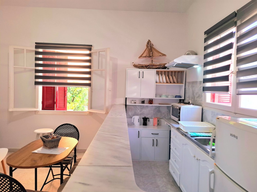 Alegria Apartments