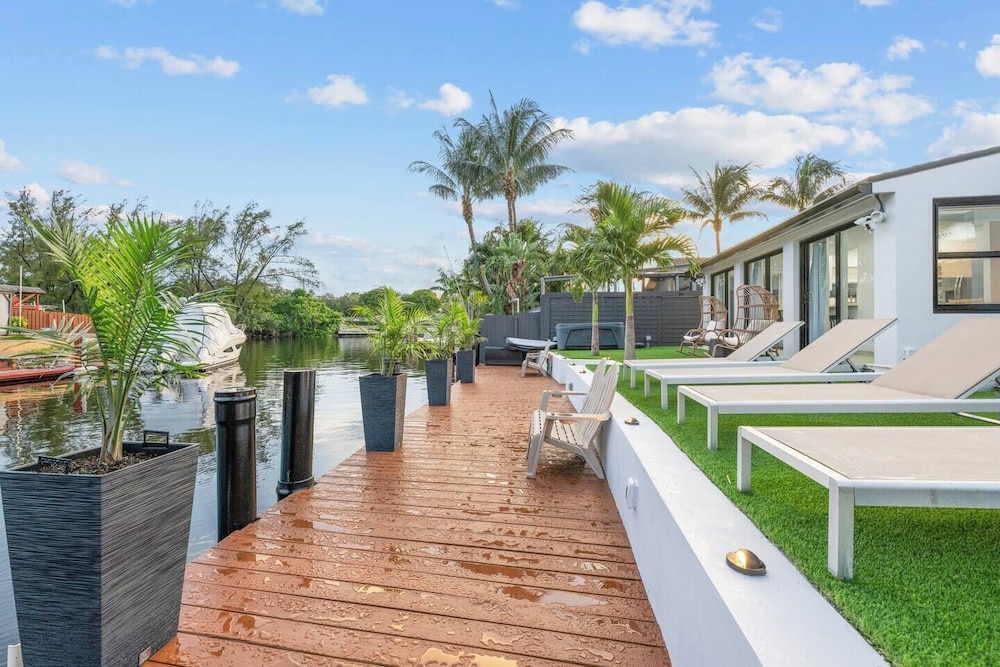 Waterfront Duplex Tropical Oasis