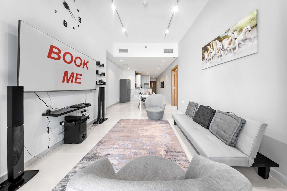 Wadi Al Safa Sleeps 3 Close to Worlds of Adventure