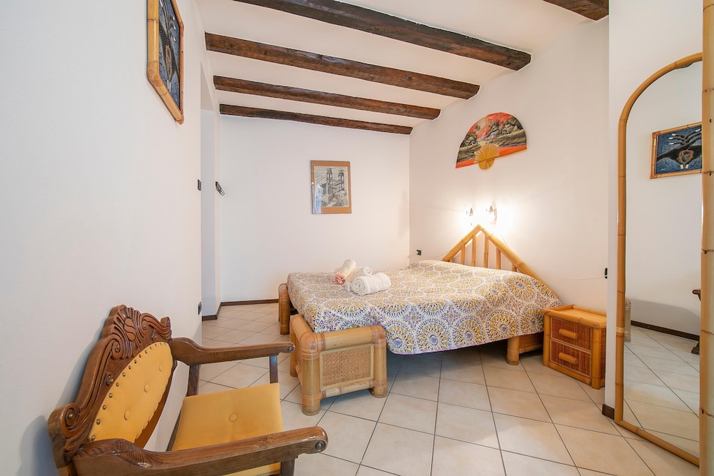 Casa Azzurra 150m From Lake view 2