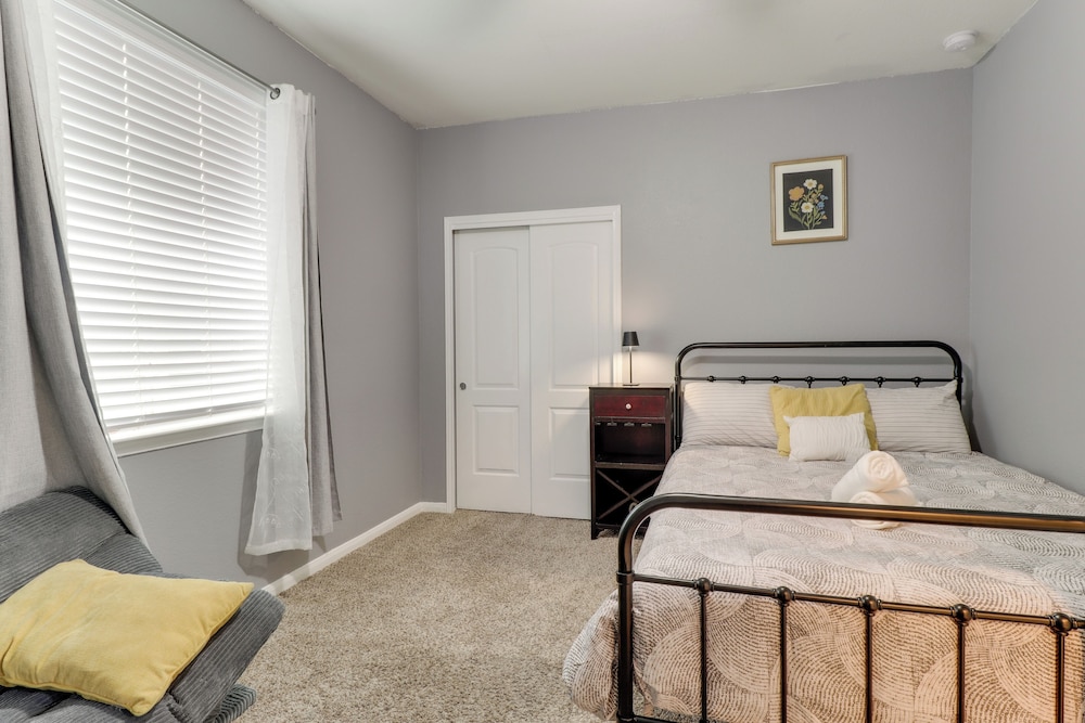 17 Mi to Dtwn Austin! Family Escape w/ Pool Access