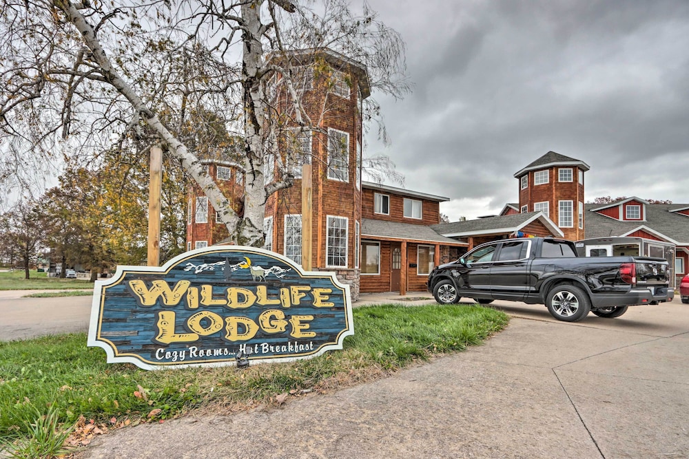 'wildlife Lodge' Columbia Retreat off I-70! view 5