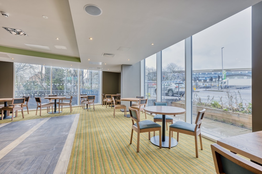 Premier Inn Lübeck City Centre