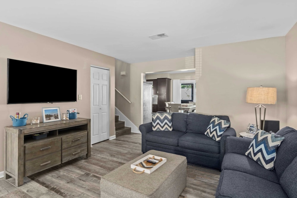 Stylish Panama City Home w/ Pool, Tiki Bar, & Walkable Beach Access