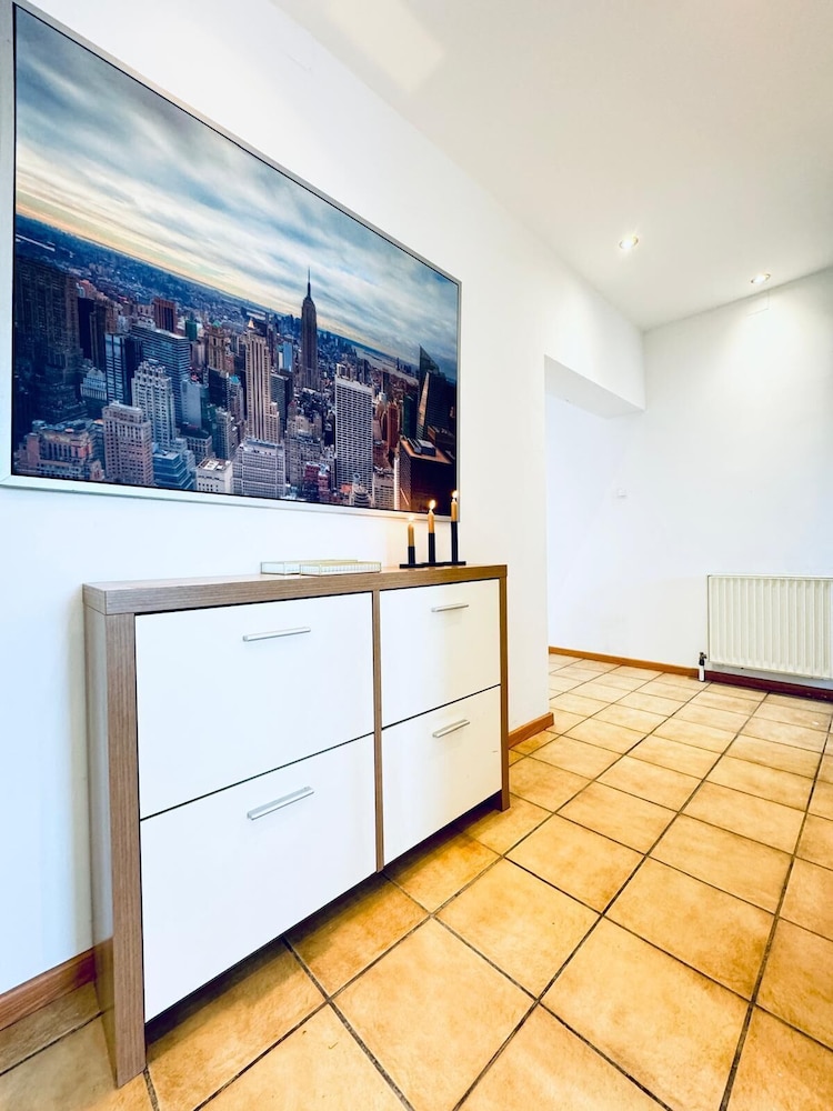 Cozy 7BR Villa Near Blumengarten