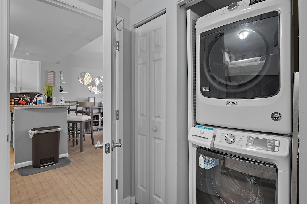 Palms Resort #2307 JR 2BR