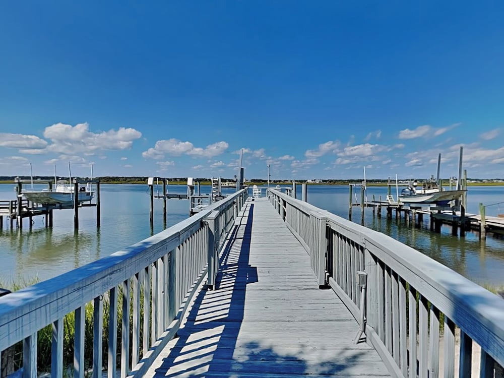 Shady Beaches by Topsail Realty