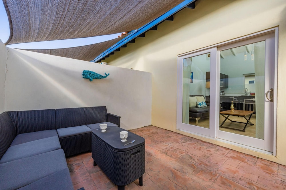 Great Cozy Comfortable Central 2BR 2BA w Pool