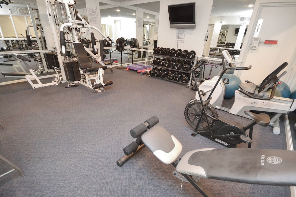 Madeira Beach Yacht Club 215F by Distinctive Beach Rentals