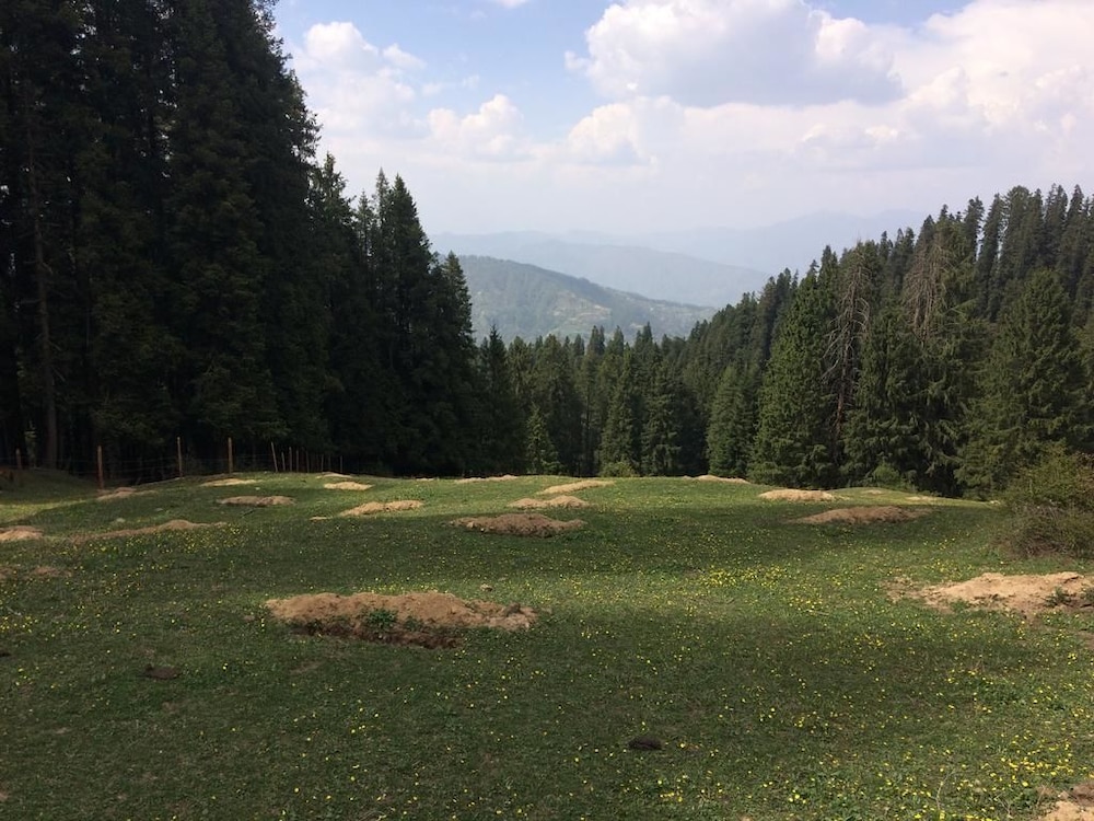 Hassan Valley Retreat view 3