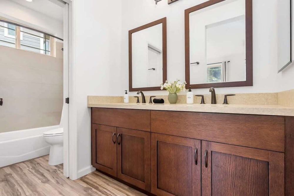 @ Marbella Lane - 3BR w/ Amazing MT & Ocean Vistas