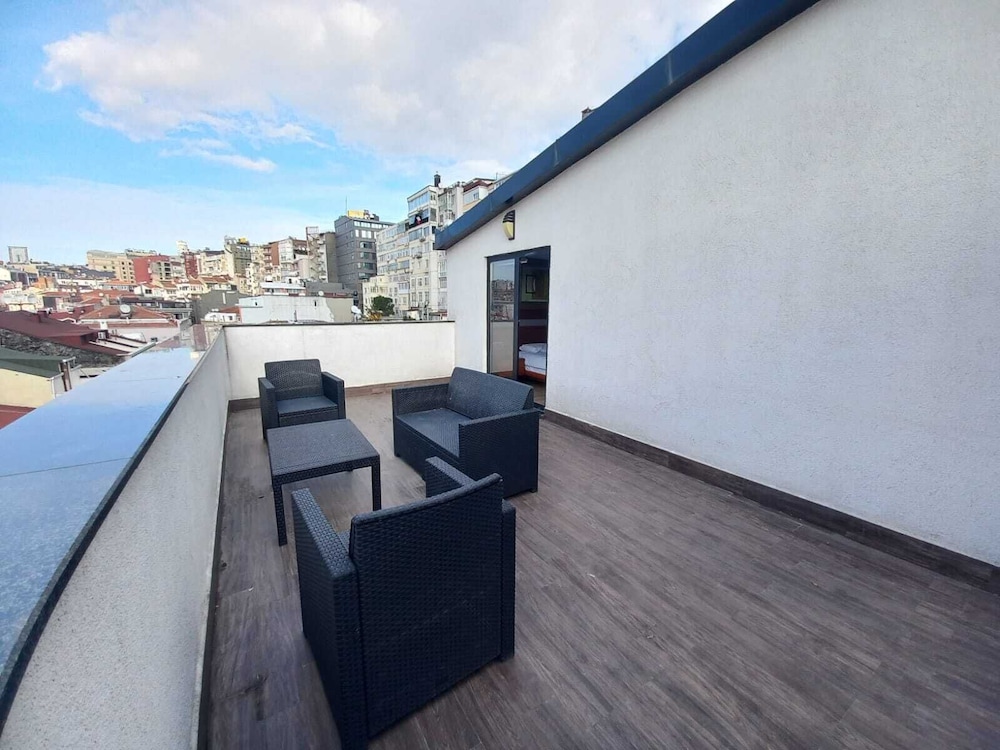 Park By Clover - Image 19