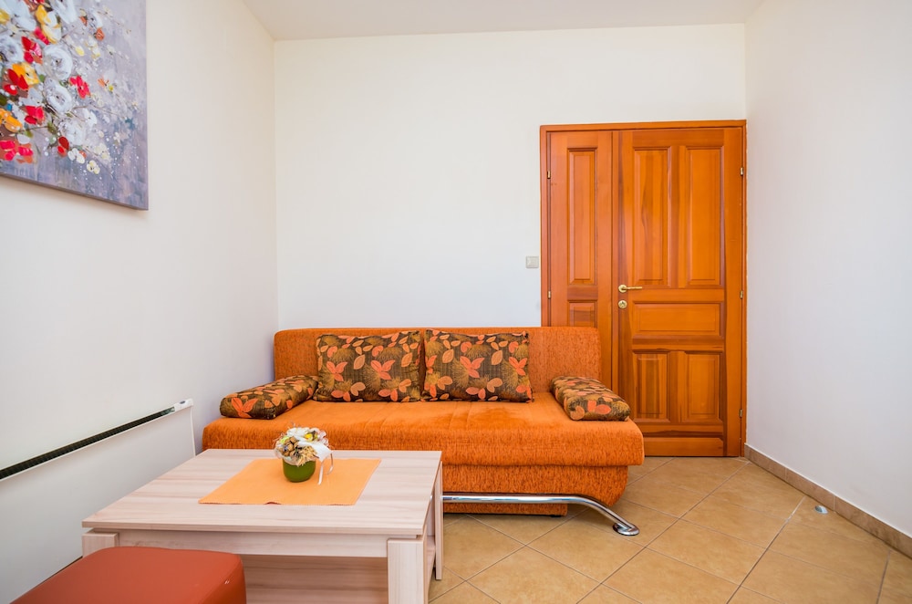 Burum Apartments