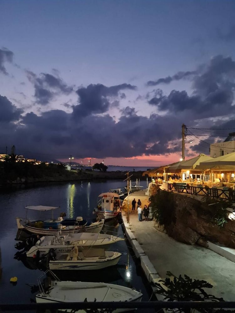 HARBOUR LIGHTS by Smaris Collection