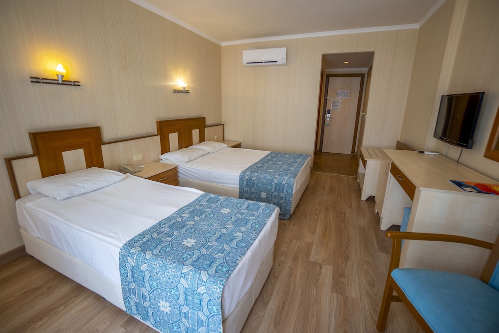 Calido Sol Hotel