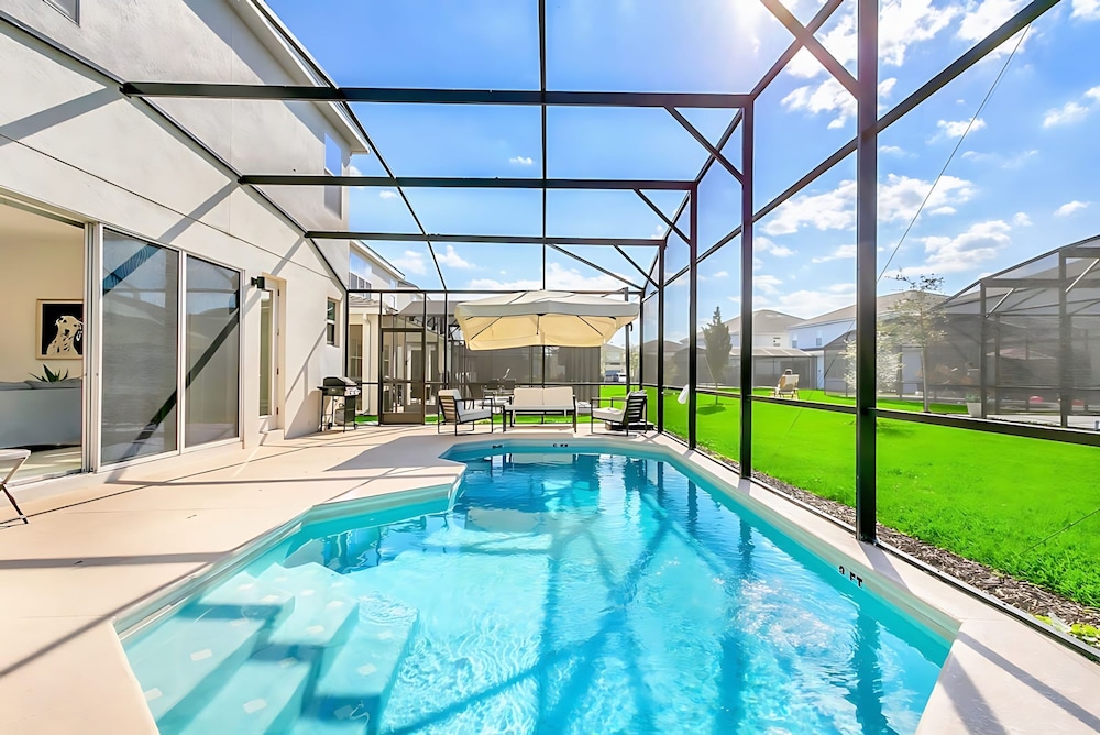 Sonoma Resort Home With Private Pool Games Room view 5