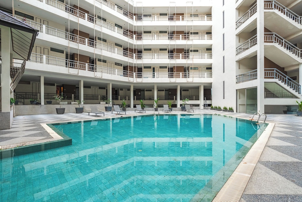 1BR Condo Pool & Mountain View C224