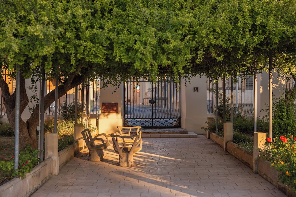 Lavilla Suite & Relax