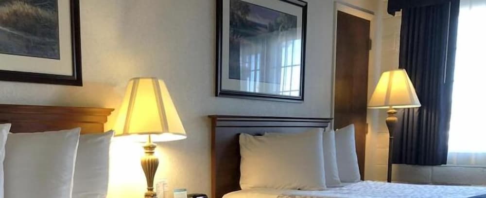 Trailside Inn